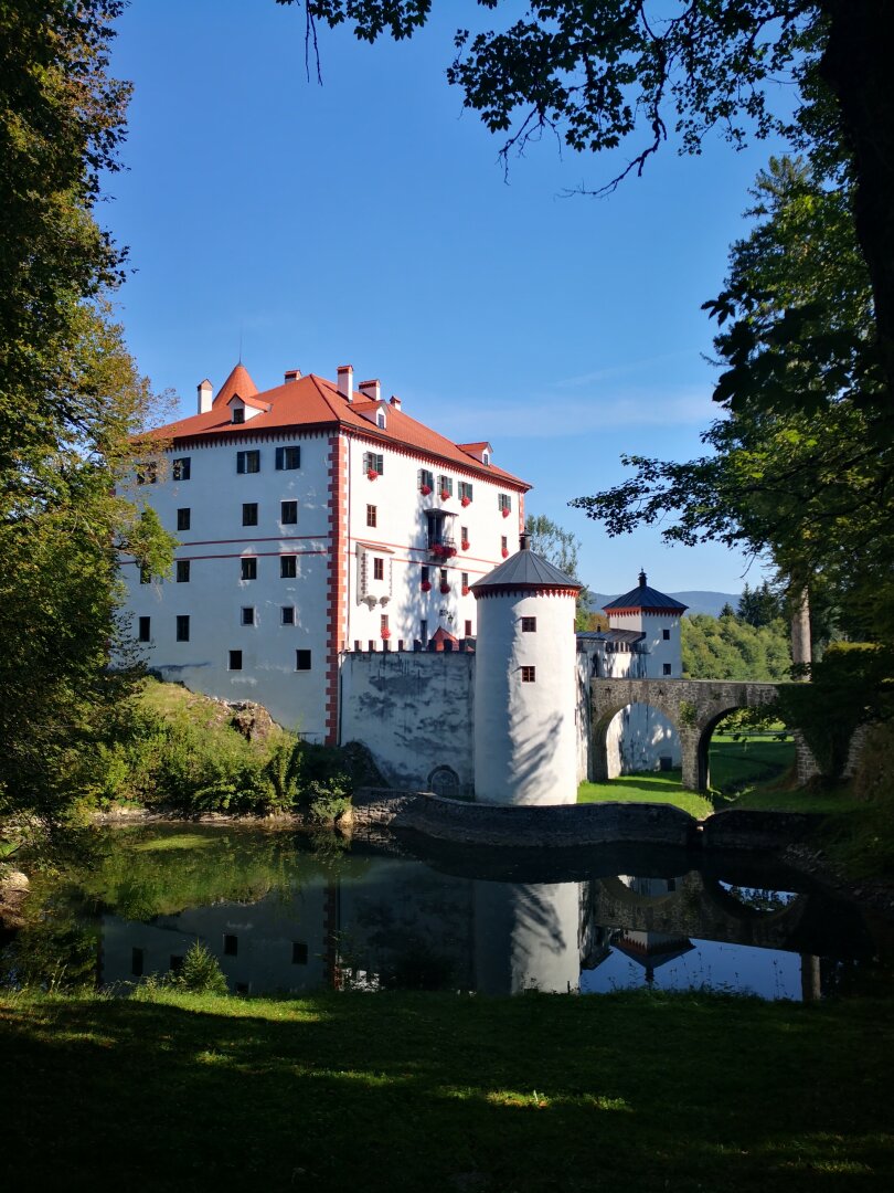 Kam za vikend snežnik